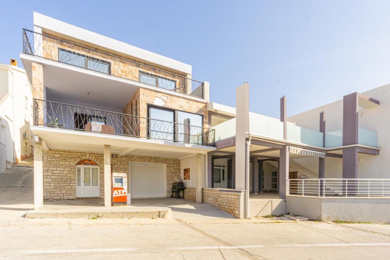 Ivica Super Comfortable, Newly Furnished Apartment In A Top Location Metajna Luaran gambar