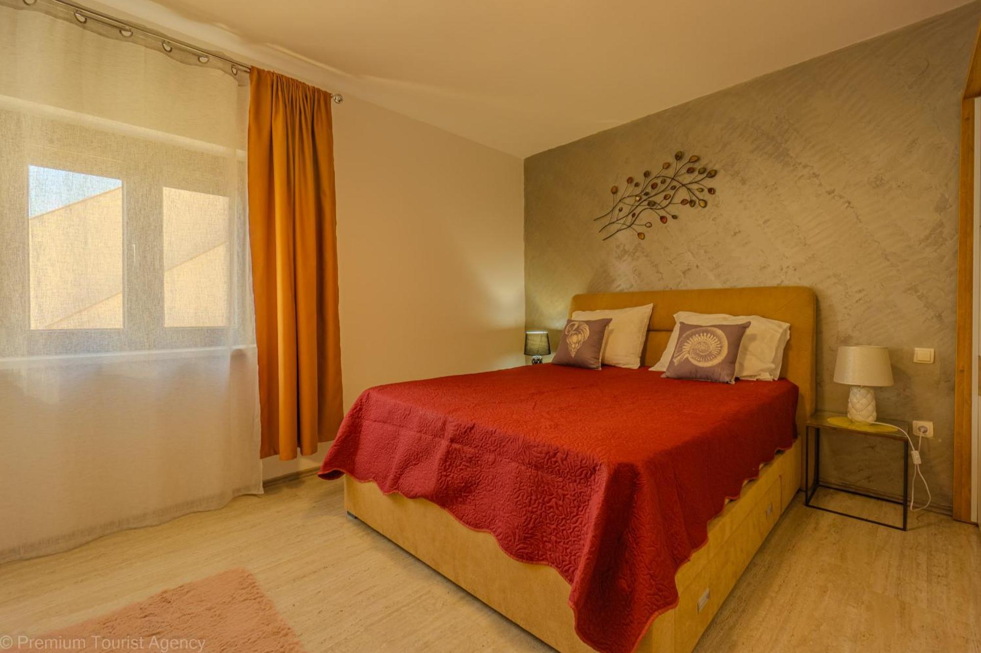 Ivica Super Comfortable, Newly Furnished Apartment In A Top Location Metajna Luaran gambar