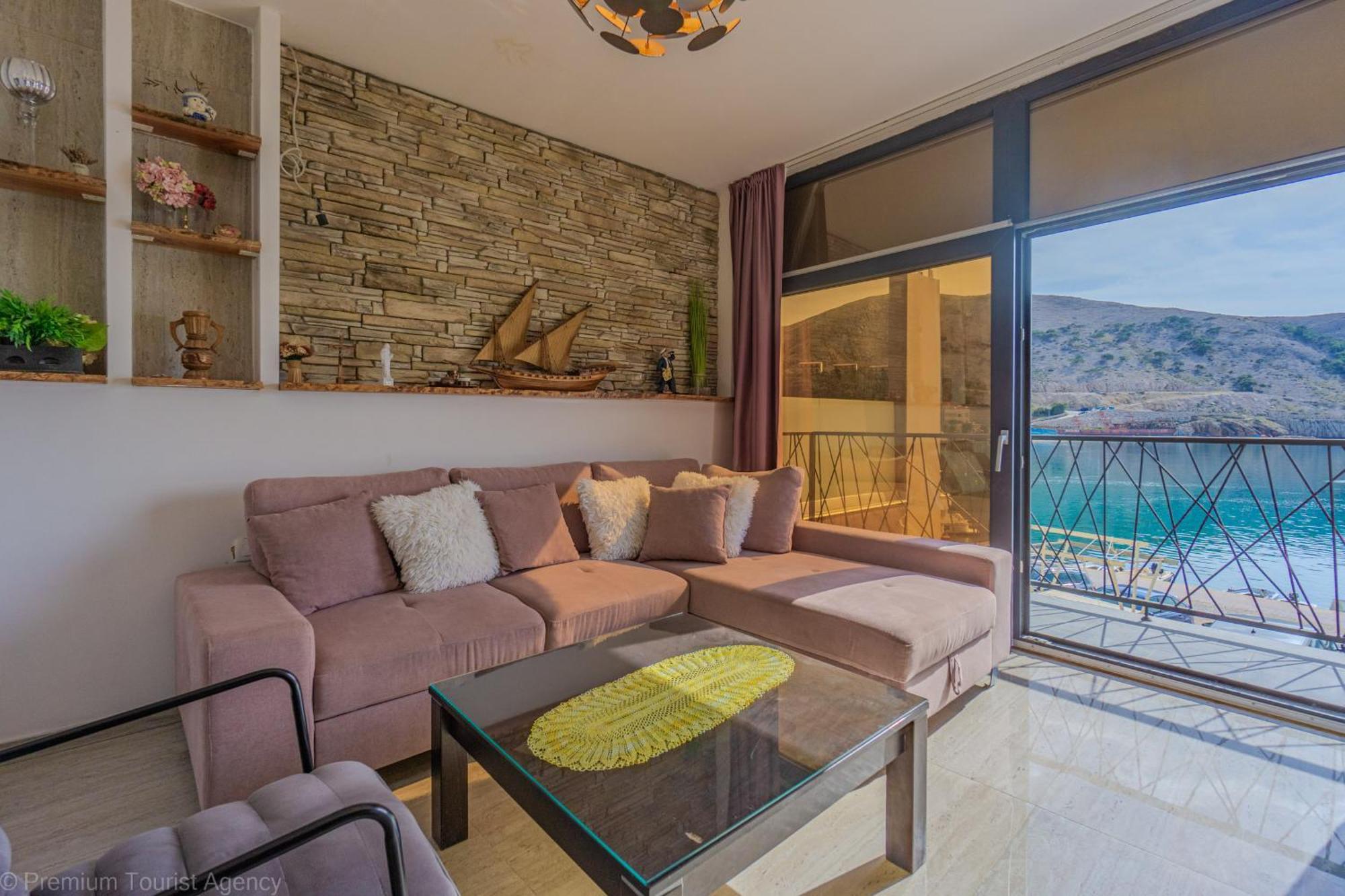 Ivica Super Comfortable, Newly Furnished Apartment In A Top Location Metajna Luaran gambar